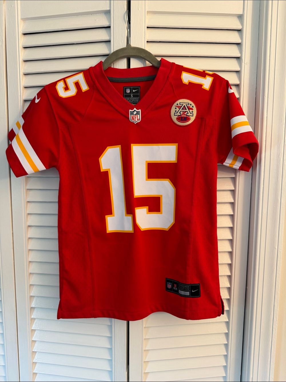 Nike Kids Red Chiefs Patrick Mahomes #15 Football Jersey